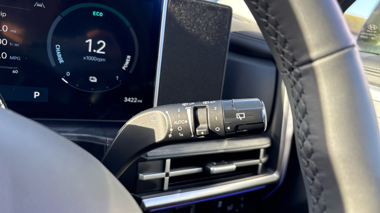 Hyundai SANTA FE 1.6 TGDi Plug-in Hybrid Ultimate 5dr 4WD Auto Estate